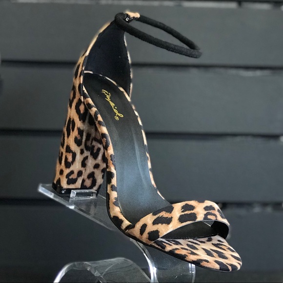 Leopard Heels - Picture 2 of 6